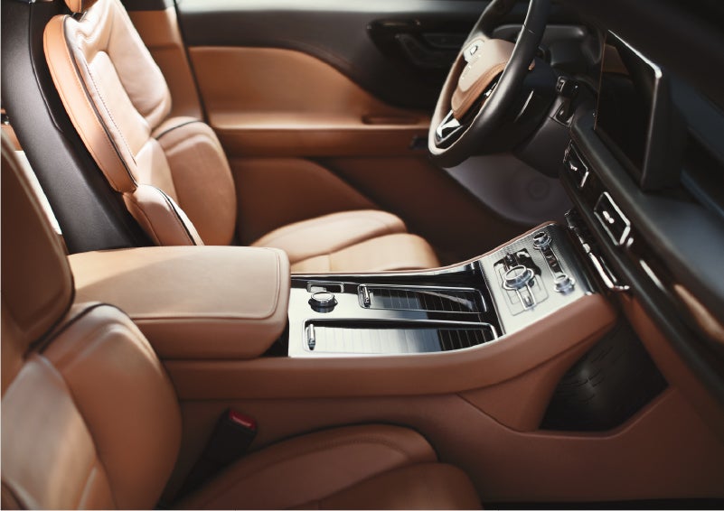 A 2023 Lincoln Aviator® Black Label model is shown in the Flight interior theme | Stivers Lincoln in Waukee IA