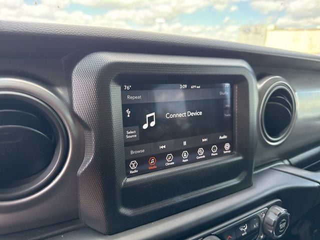 2022 Jeep Wrangler Willys