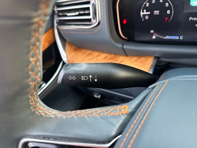 2022 Jeep Grand Wagoneer Series II