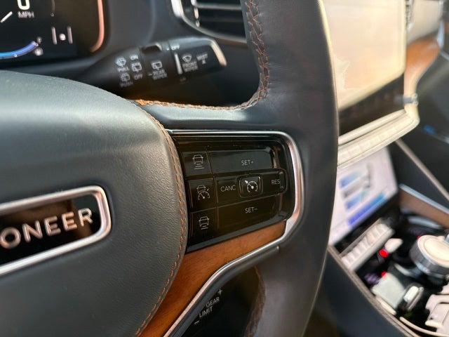 2022 Jeep Grand Wagoneer Series II