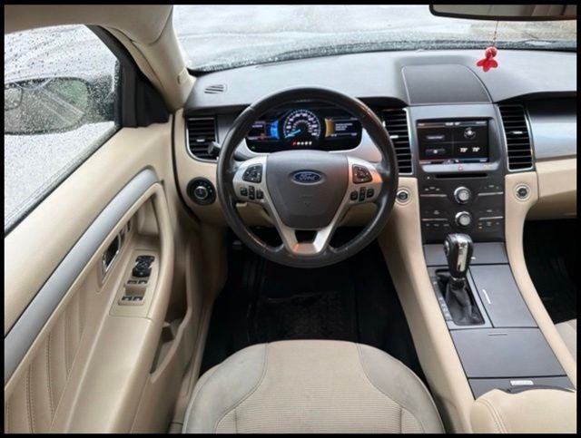 2015 Ford Taurus SEL
