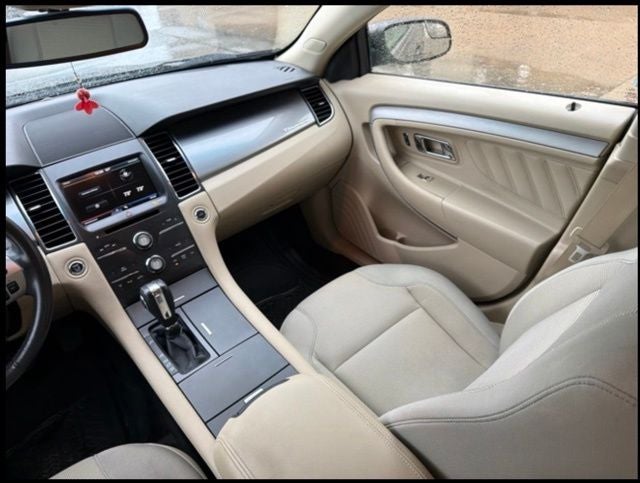 2015 Ford Taurus SEL