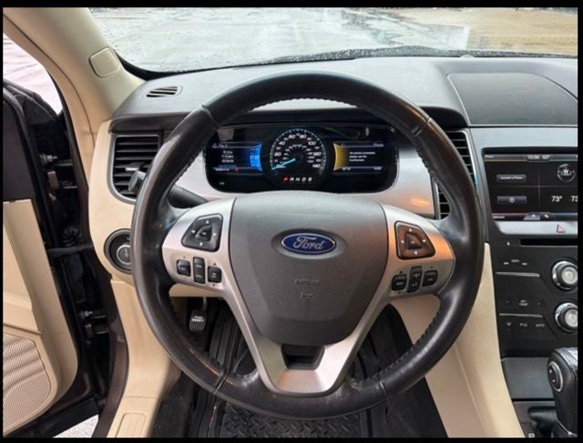 2015 Ford Taurus SEL