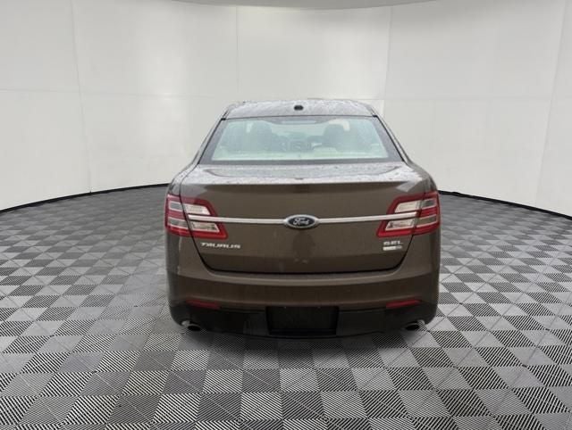 2015 Ford Taurus SEL