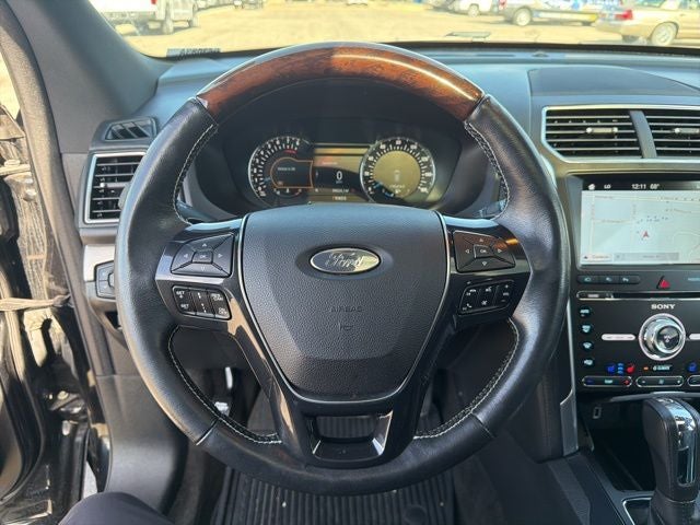 2017 Ford Explorer Platinum