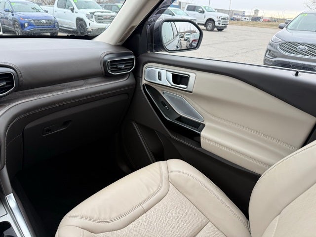 2023 Ford Explorer Platinum