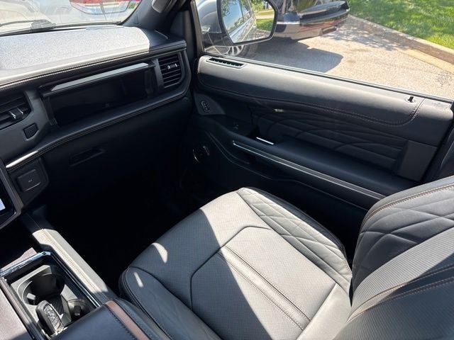 2023 Ford Expedition Max Platinum