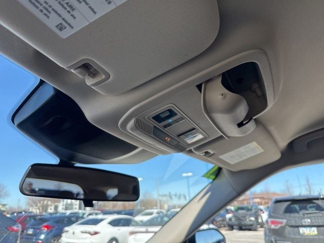 2021 Ford Explorer Base