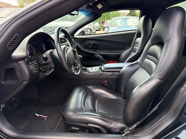 2004 Chevrolet Corvette Base