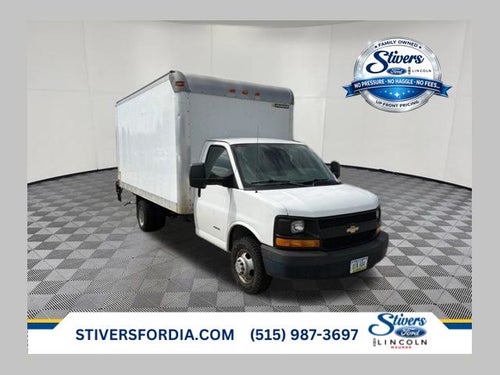 2013 Chevrolet Express 4500 Base Cutaway