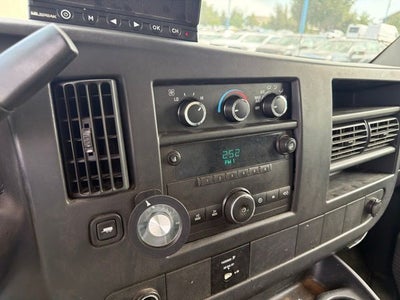 2013 Chevrolet Express 4500 Base Cutaway