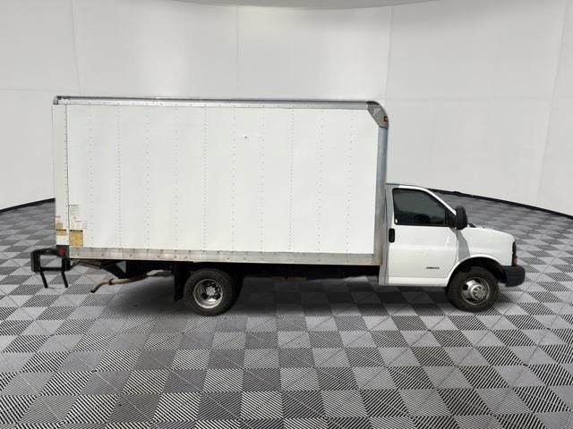 2013 Chevrolet Express 4500 Base Cutaway