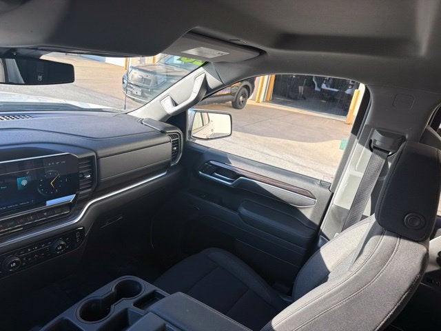 2025 Chevrolet Silverado 1500 LT LT1