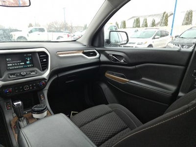 2017 GMC Acadia SLE-2