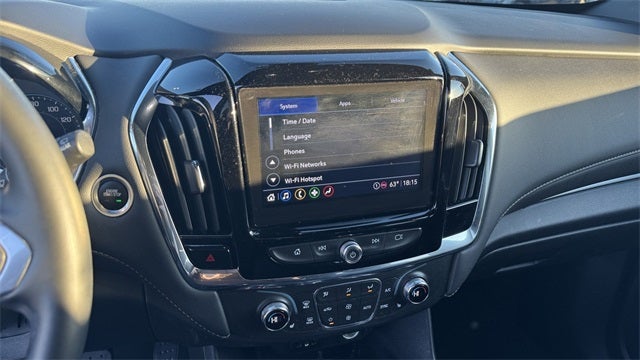 2023 Chevrolet Traverse LT Leather