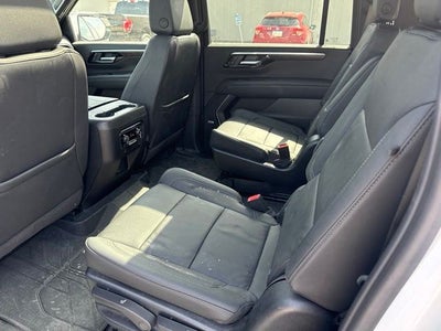 2025 Chevrolet Suburban LT