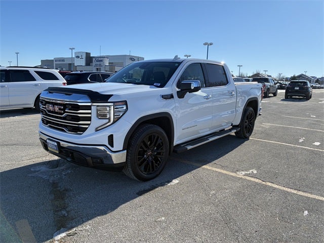 2022 GMC Sierra 1500 SLT
