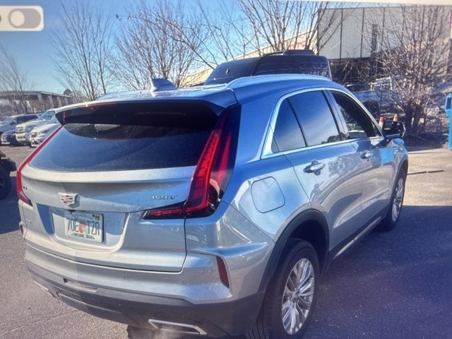 2025 Cadillac XT4 Premium Luxury