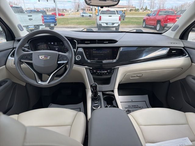 2023 Cadillac XT6 Premium Luxury