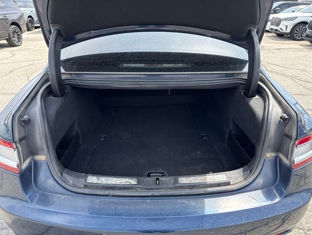2017 Lincoln Continental Premiere