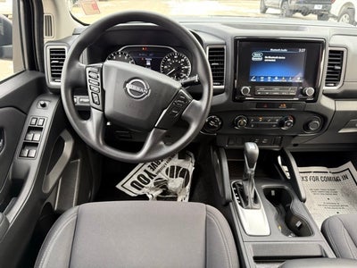 2022 Nissan Frontier SV