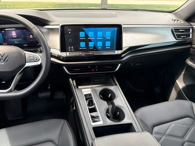 2024 Volkswagen Atlas Cross Sport 2.0T SE