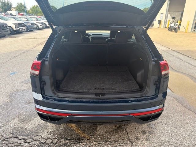 2023 Volkswagen Atlas Cross Sport 2.0T SEL R-Line