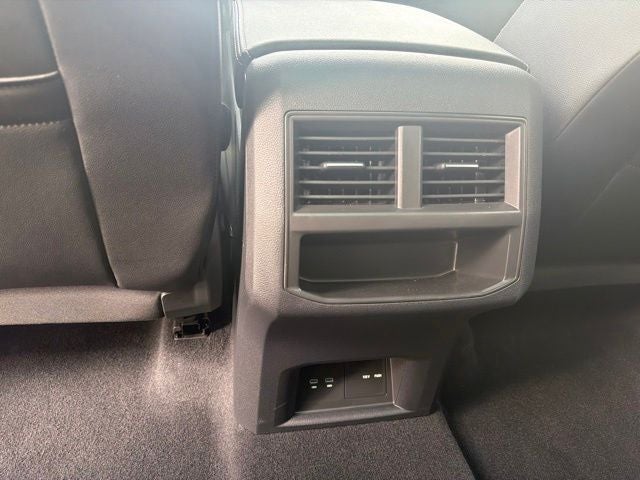 2023 Volkswagen Atlas Cross Sport 2.0T SEL R-Line