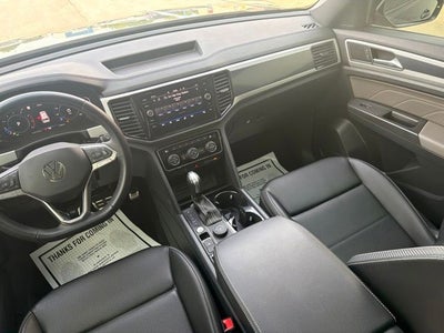 2023 Volkswagen Atlas Cross Sport 2.0T SEL R-Line
