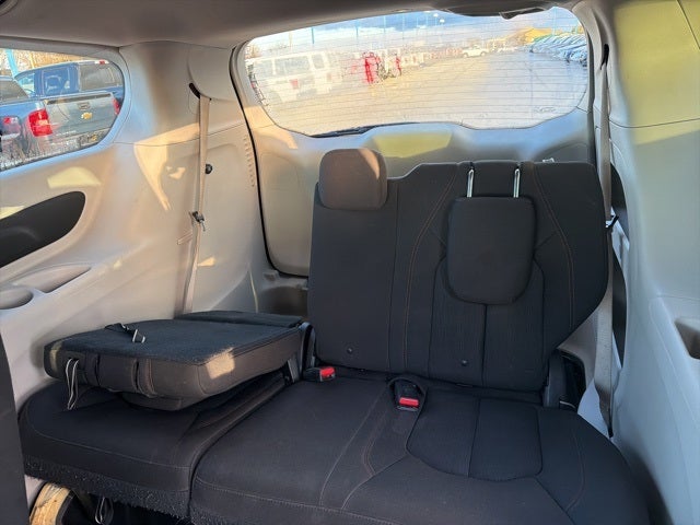 2019 Chrysler Pacifica LX