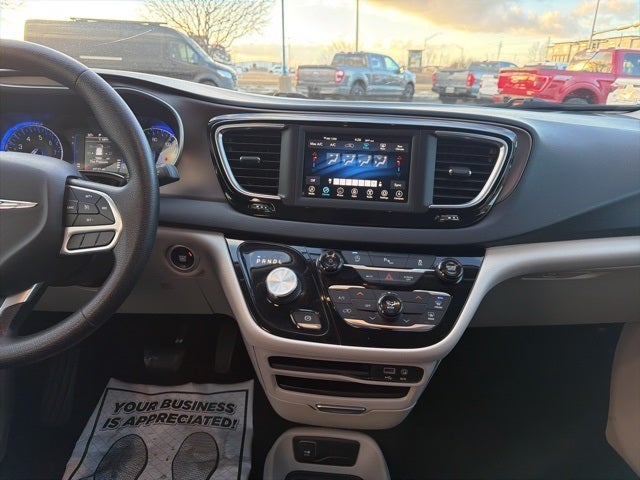 2019 Chrysler Pacifica LX