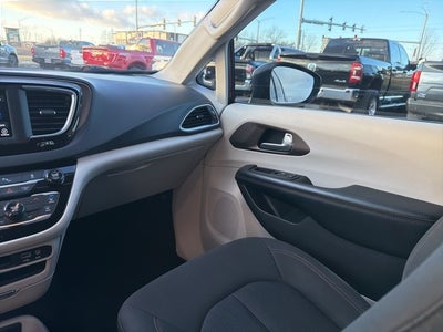 2019 Chrysler Pacifica LX