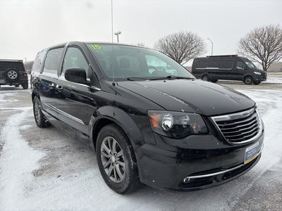 2015 Chrysler Town & Country S