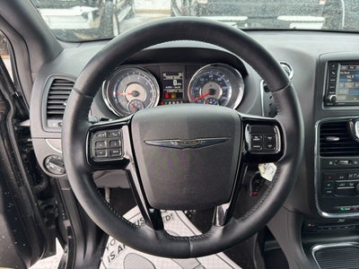 2015 Chrysler Town & Country S