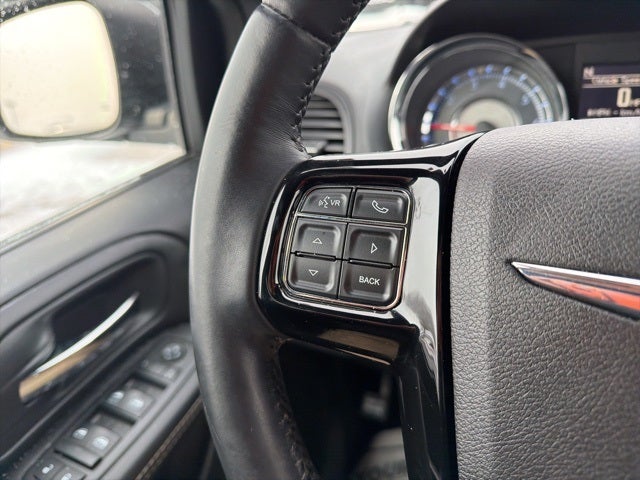 2015 Chrysler Town & Country S