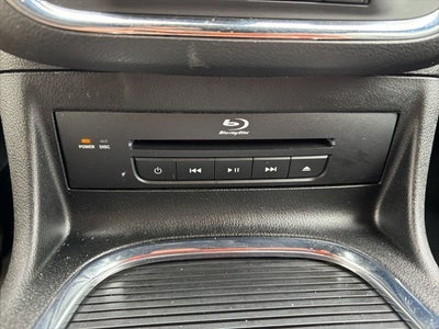 2015 Chrysler Town & Country S