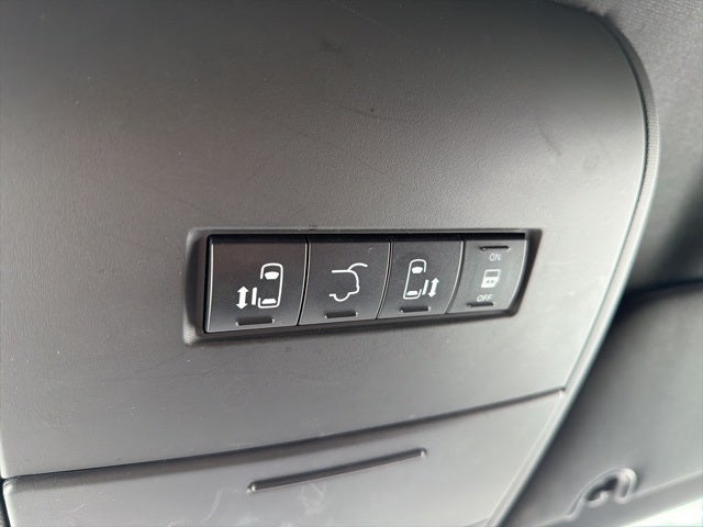 2015 Chrysler Town & Country S