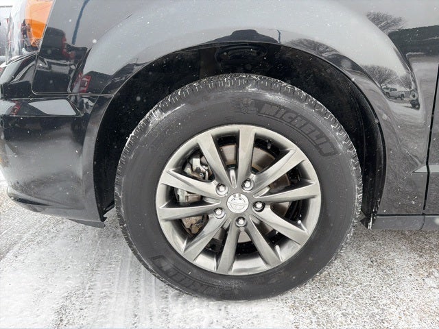 2015 Chrysler Town & Country S