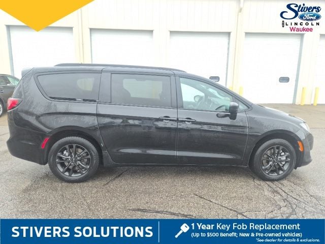 2020 Chrysler Pacifica Launch Edition