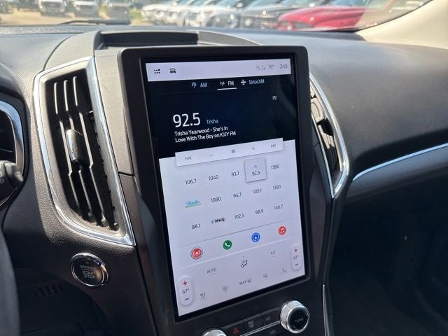 2021 Ford Edge Titanium