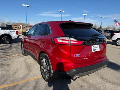 2022 Ford Edge Titanium