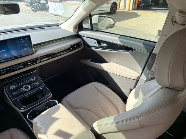 2022 Lincoln Nautilus Standard