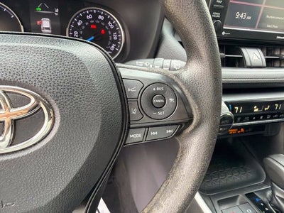 2022 Toyota RAV4 Hybrid XLE