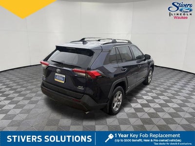 2022 Toyota RAV4 Hybrid XLE