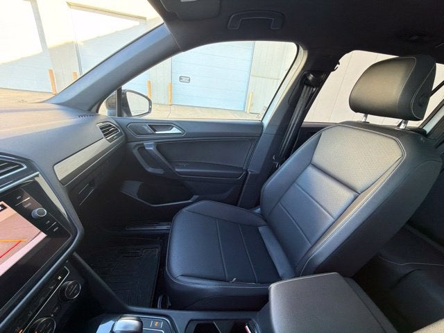 2021 Volkswagen Tiguan 2.0T SE R-Line Black