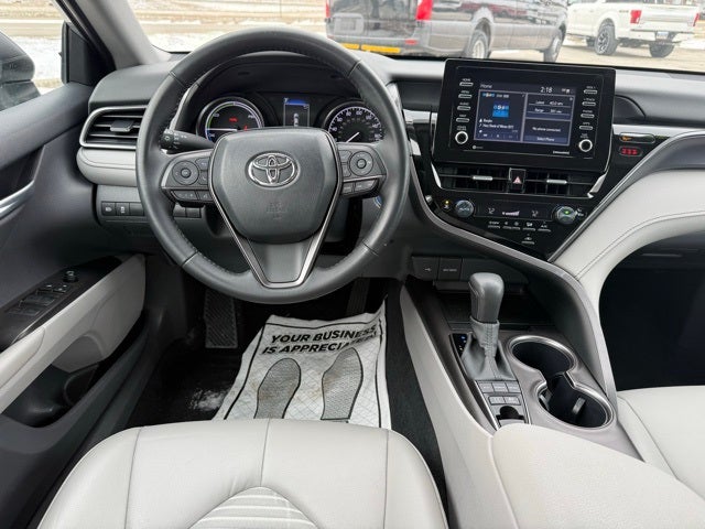 2024 Toyota Camry Hybrid SE
