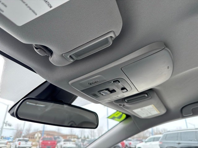 2024 Toyota Camry Hybrid SE