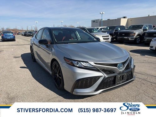 2022 Toyota Camry Hybrid XSE