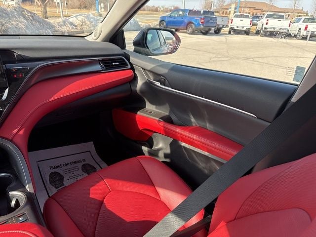 2022 Toyota Camry Hybrid XSE