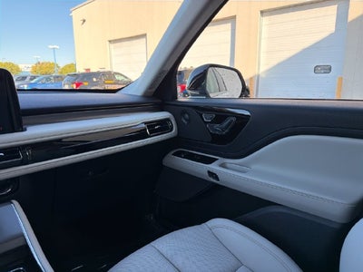 2027 Lincoln Aviator Premiere Premium